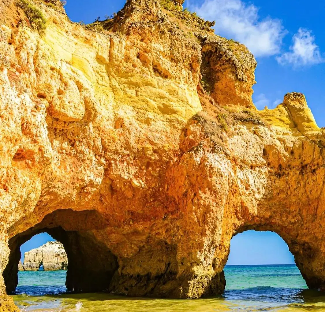 Appartement 3 Min Walking To Peneco Beach Albufeira , Apart + Pool + Wifi